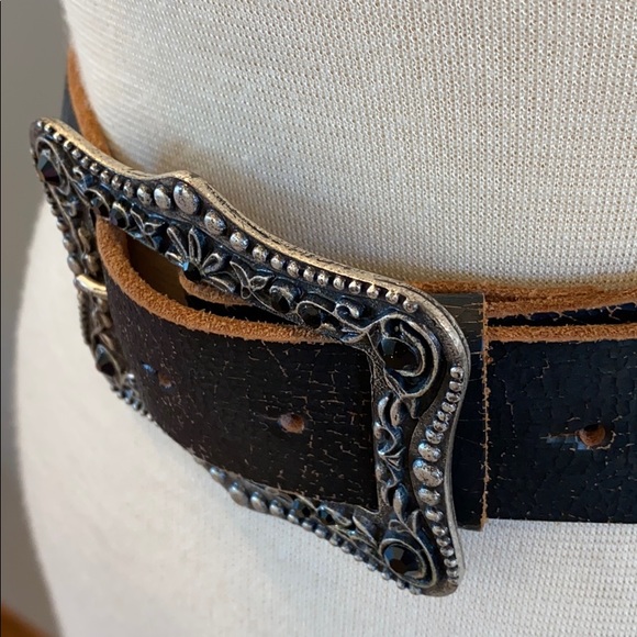 Black crackle leather belt with buckle! Brand new! main image 4